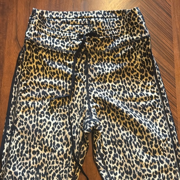 The Upside Pants - The upside leopard legging size 4 XS